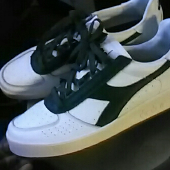 Diadora - Picture 2 of 3